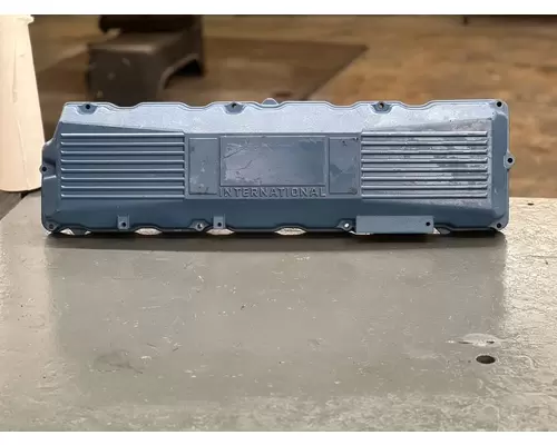 INTERNATIONAL DT466 Valve Cover