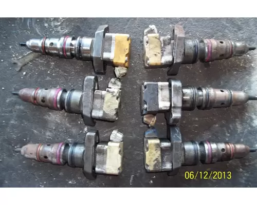 INTERNATIONAL DT530E (ELECTRONIC) FUEL INJECTOR