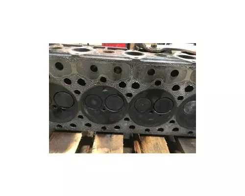 INTERNATIONAL DT530E Cylinder Head