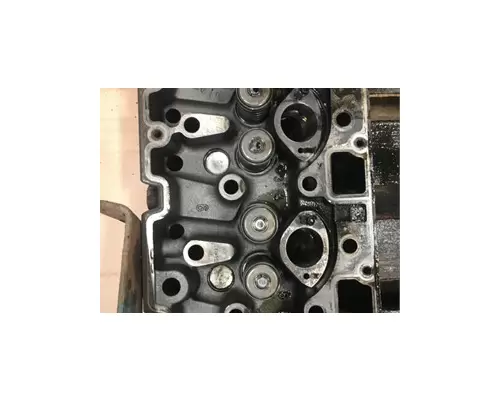 INTERNATIONAL DT530E Cylinder Head