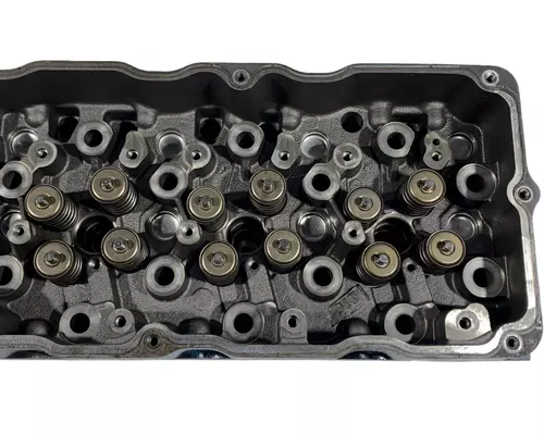 INTERNATIONAL DT570 EGR Cylinder Head