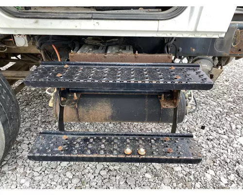 INTERNATIONAL DURASTAR (4300)  Battery BoxTray
