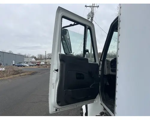 INTERNATIONAL DURASTAR 4300 Door Assembly, Front