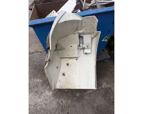 INTERNATIONAL DURASTAR 4300 Fender Extension