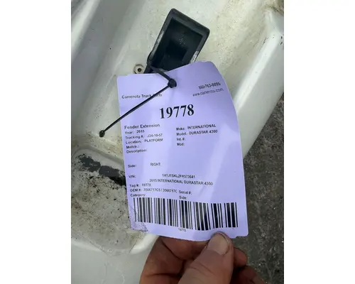 INTERNATIONAL DURASTAR 4300 Fender Extension