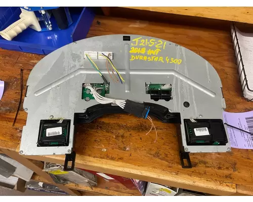 INTERNATIONAL DURASTAR 4300 Instrument Cluster