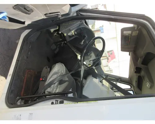 INTERNATIONAL DURASTAR Cab