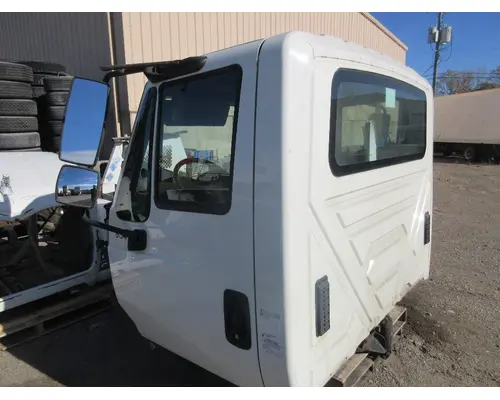INTERNATIONAL DURASTAR Cab