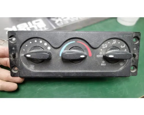 INTERNATIONAL DURASTAR Temperature Control