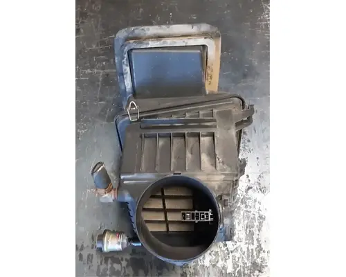 INTERNATIONAL DuraStar 4300 Air Cleaner