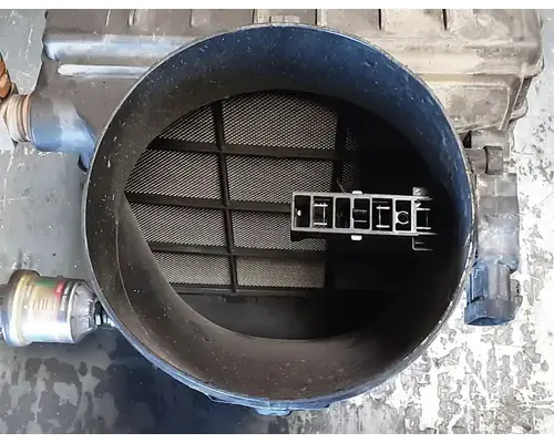 INTERNATIONAL DuraStar 4300 Air Cleaner