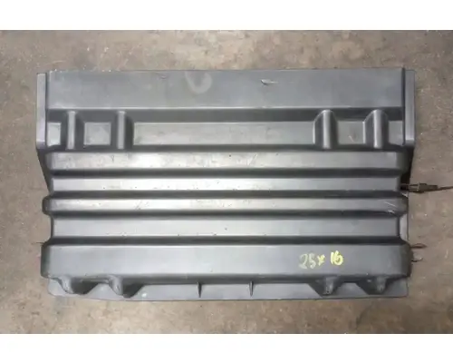 INTERNATIONAL DuraStar 4300 Battery Boxes