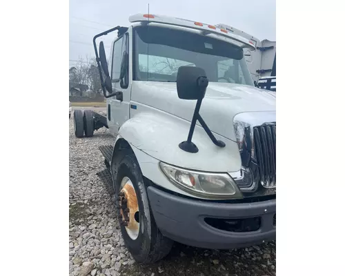 INTERNATIONAL DuraStar 4300 Complete Vehicle