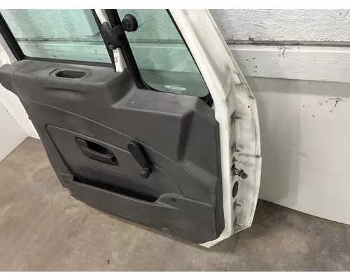 INTERNATIONAL DuraStar 4300 Door Assembly, Front