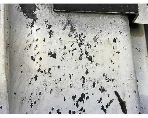 INTERNATIONAL DuraStar 4300 Fender Extension