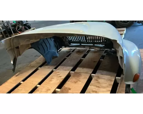 INTERNATIONAL DuraStar 4300 Hood