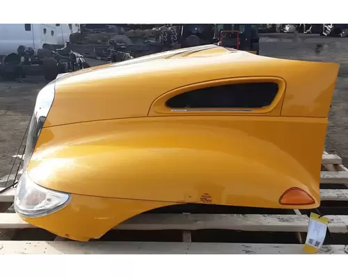 INTERNATIONAL DuraStar 4300 Hood