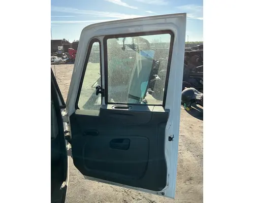 INTERNATIONAL DuraStar 4400 Cab Assembly