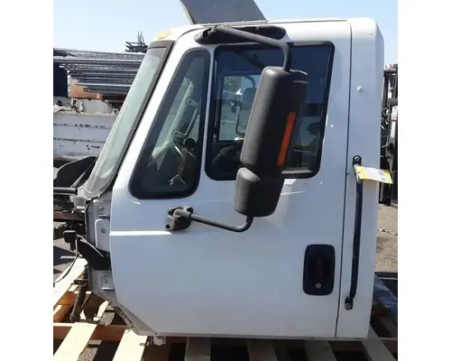 INTERNATIONAL DuraStar 4400 Cab Assembly