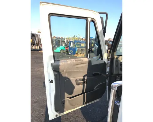 INTERNATIONAL DuraStar 4400 Cab Assembly