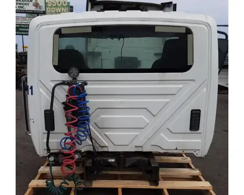 INTERNATIONAL DuraStar 4400 Cab Assembly