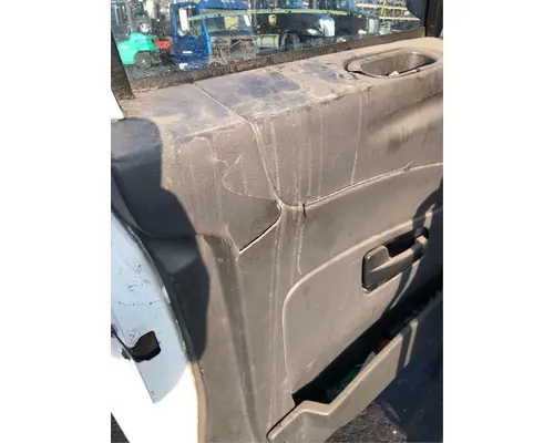 INTERNATIONAL DuraStar 4400 Cab Assembly