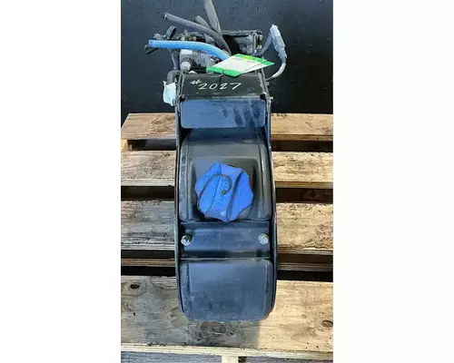 INTERNATIONAL DuraStar 4400 DEF Tank