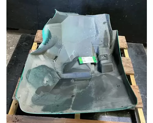 INTERNATIONAL DuraStar 4400 Fender Extension