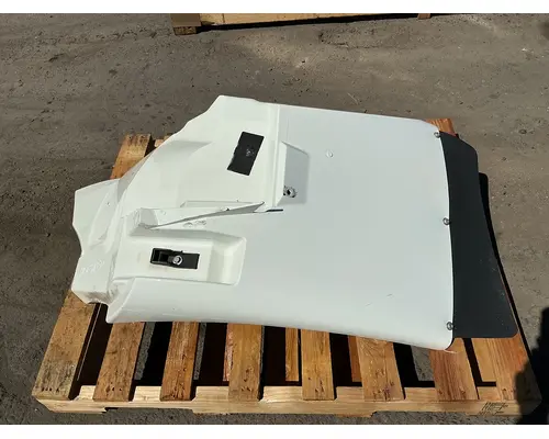 INTERNATIONAL DuraStar 4400 Fender Extension