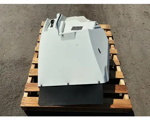 INTERNATIONAL DuraStar 4400 Fender Extension