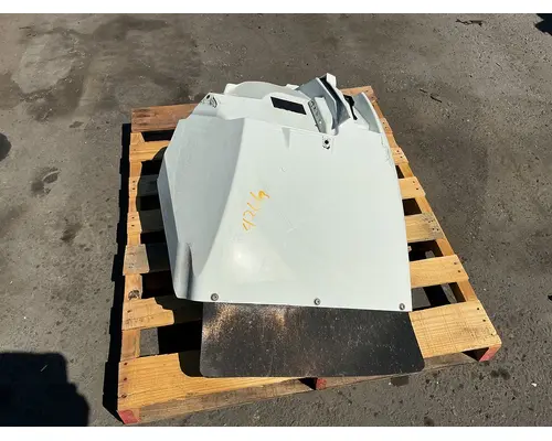 INTERNATIONAL DuraStar 4400 Fender Extension