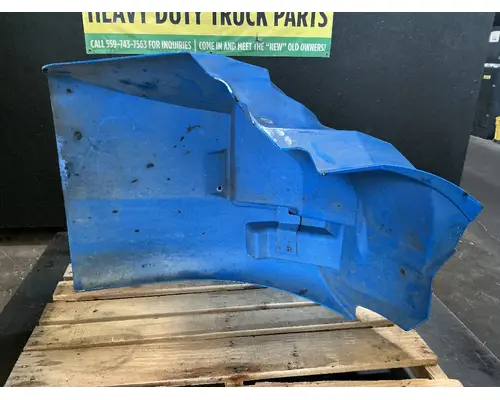 INTERNATIONAL DuraStar 4400 Fender Extension