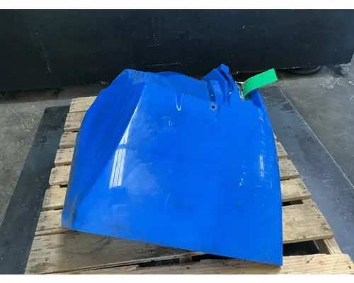 INTERNATIONAL DuraStar 4400 Fender Extension