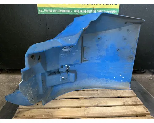 INTERNATIONAL DuraStar 4400 Fender Extension