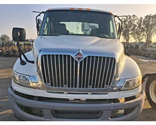 INTERNATIONAL DuraStar 4400 Hood