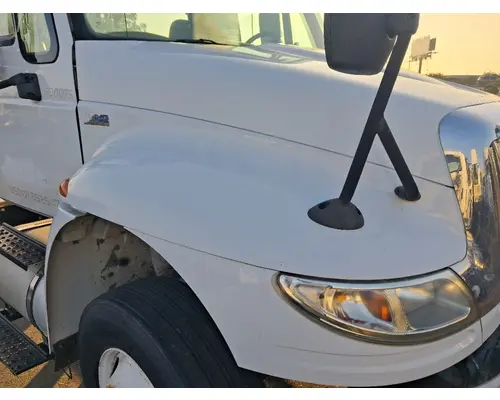 INTERNATIONAL DuraStar 4400 Hood