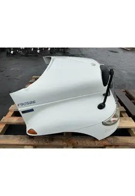 INTERNATIONAL DuraStar 4400 Hood