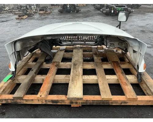 INTERNATIONAL DuraStar 4400 Hood