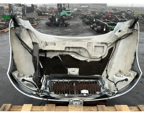 INTERNATIONAL DuraStar 4400 Hood