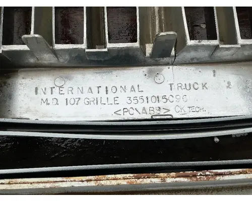 INTERNATIONAL DuraStar 4400 Hood