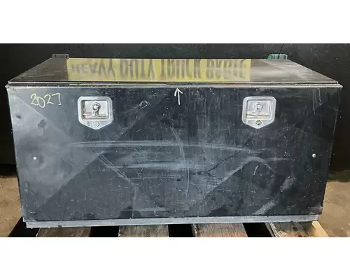 INTERNATIONAL DuraStar 4400 Tool Box
