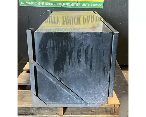 INTERNATIONAL DuraStar 4400 Tool Box