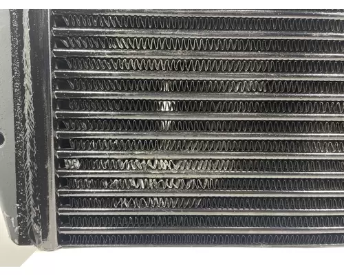 INTERNATIONAL Durastar 4100 Charge Air Cooler (ATAAC)