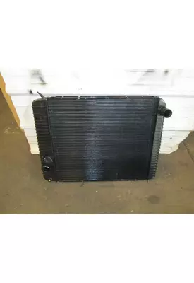 INTERNATIONAL Durastar 4400 Radiator