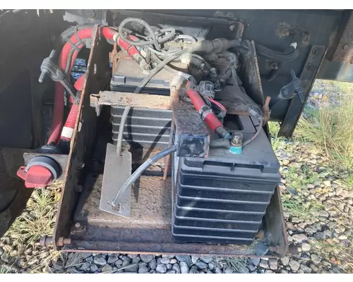 INTERNATIONAL Durastar Battery Box