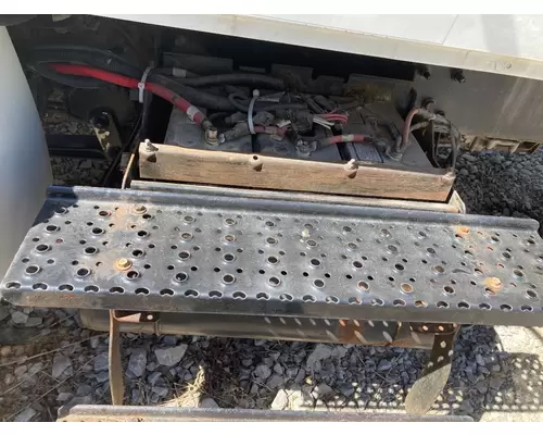 INTERNATIONAL Durastar Battery Box