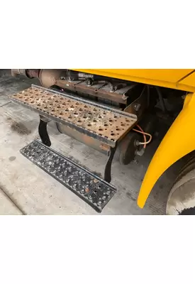 INTERNATIONAL Durastar Battery Box