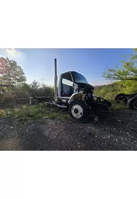 INTERNATIONAL Durastar Complete Vehicle