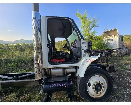 INTERNATIONAL Durastar Complete Vehicle