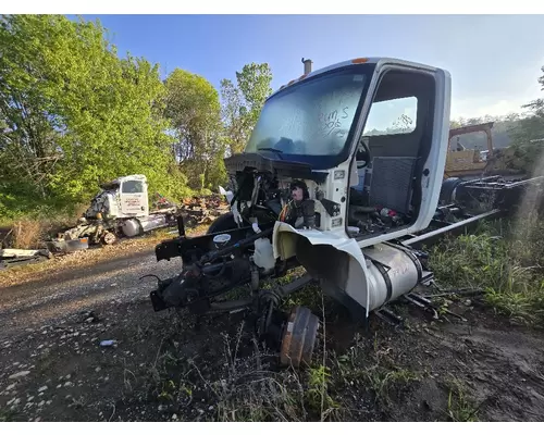 INTERNATIONAL Durastar Complete Vehicle